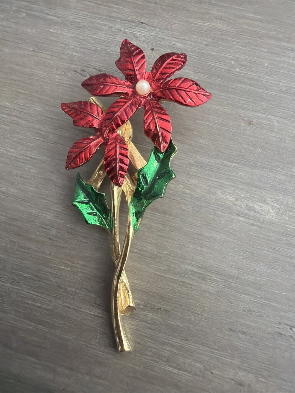 Vintage Estate New View Gold Tone Enamel Brooch Pin Red Poinsettia Flowers 2.5”